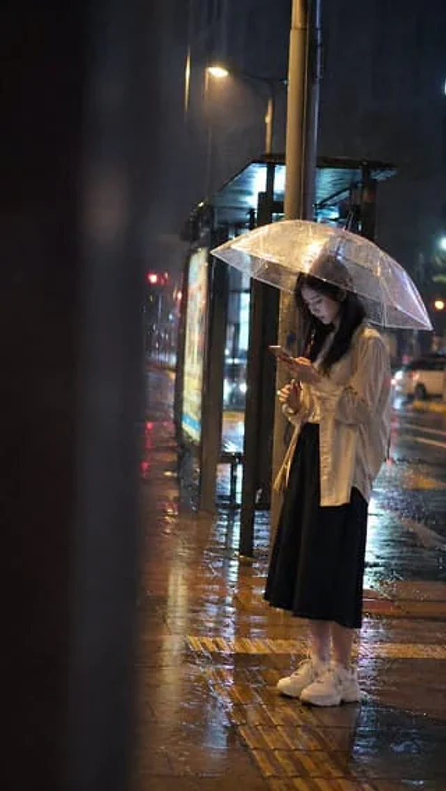 Example generated from “Cinematic rainy night bus stop prompt”