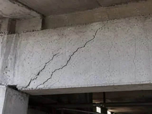 Example generated from “Realistic Cracked Concrete Beam”