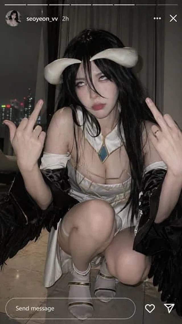 Example generated from “Albedo Cosplay Instagram Snapshot”