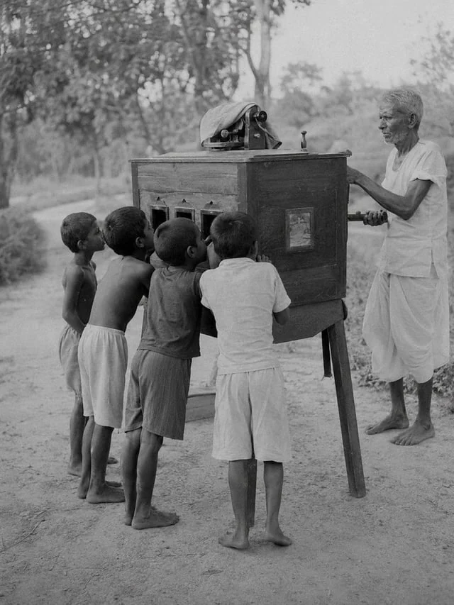 Example generated from “South Asian Rural Bioscope Documentary”