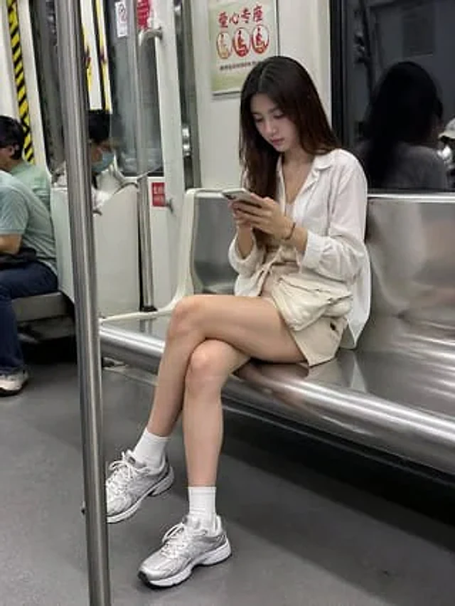 Example generated from “Candid Subway Photography Style”